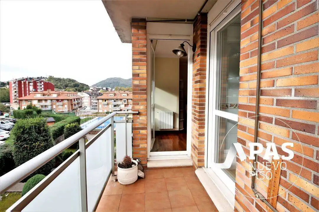 Terraza de Piso en venta en Entrambasaguas, Cantabria