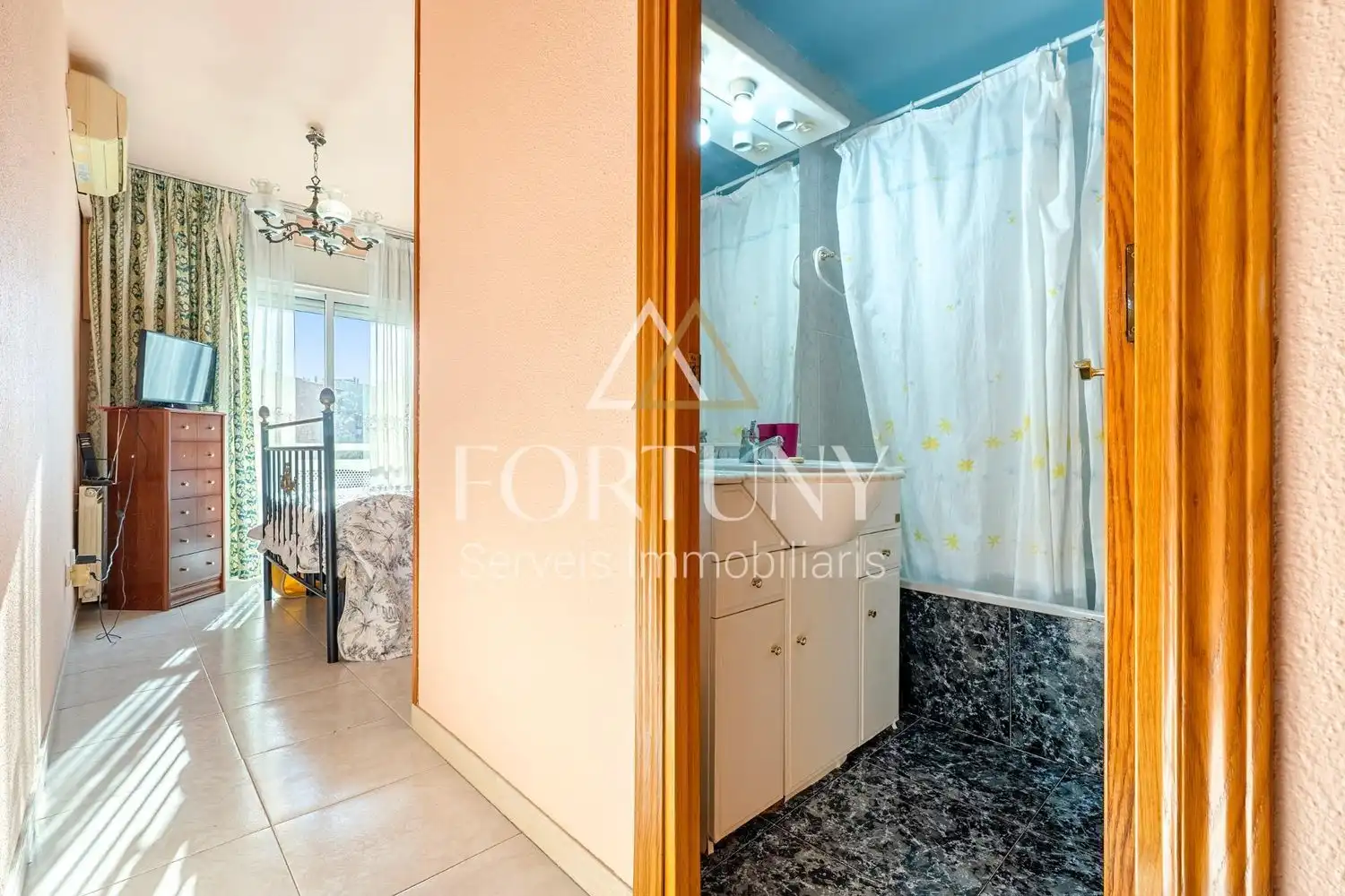 House with terrace for sale in de Misericòrdia, imagen 25