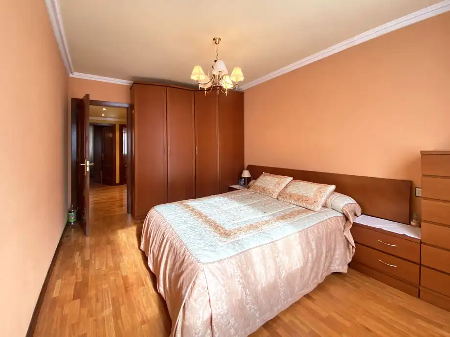 Habitación de Piso en venta en Vitoria - Gasteiz con Calefacción, Parquet y Terraza