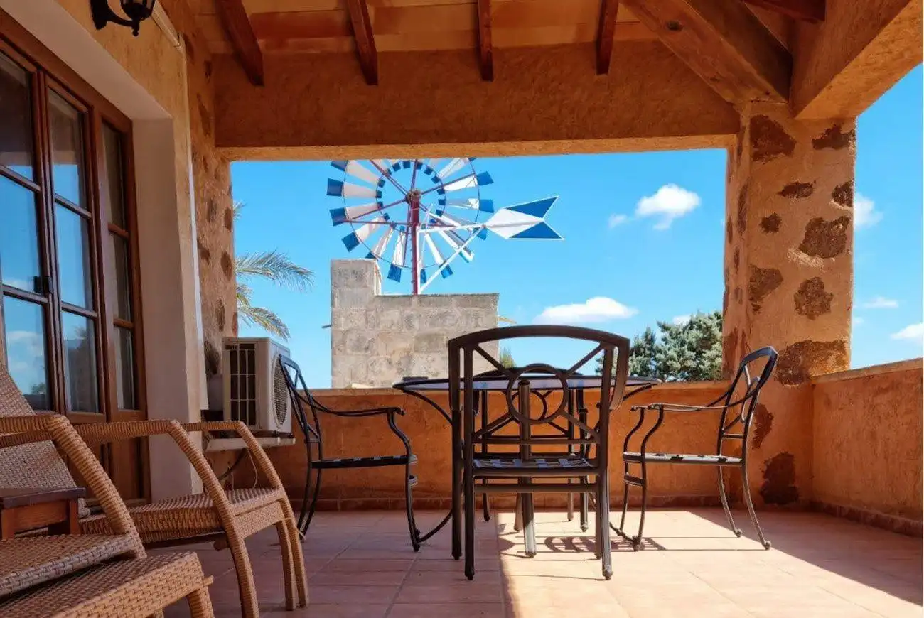 Terraza de Edificio en venta en Ses Salines con Piscina comunitaria