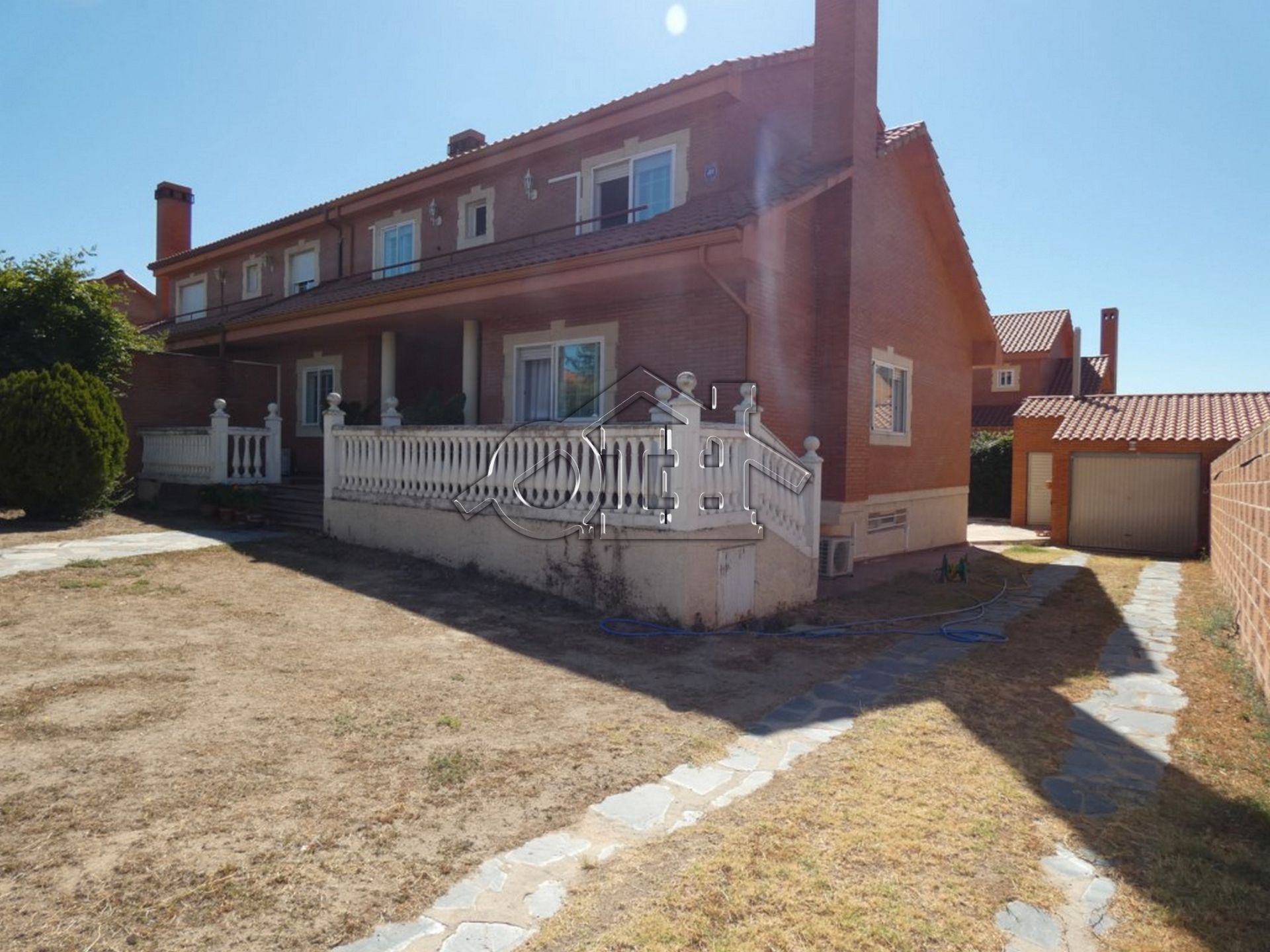 Vista exterior de Casa o chalet en venta en Villalbilla con Aire acondicionado, Calefacción y Jardín privado