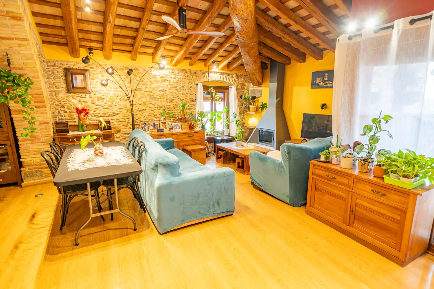 Wohnzimmer von Gebäude zum Verkauf in Castelló d'Empúries