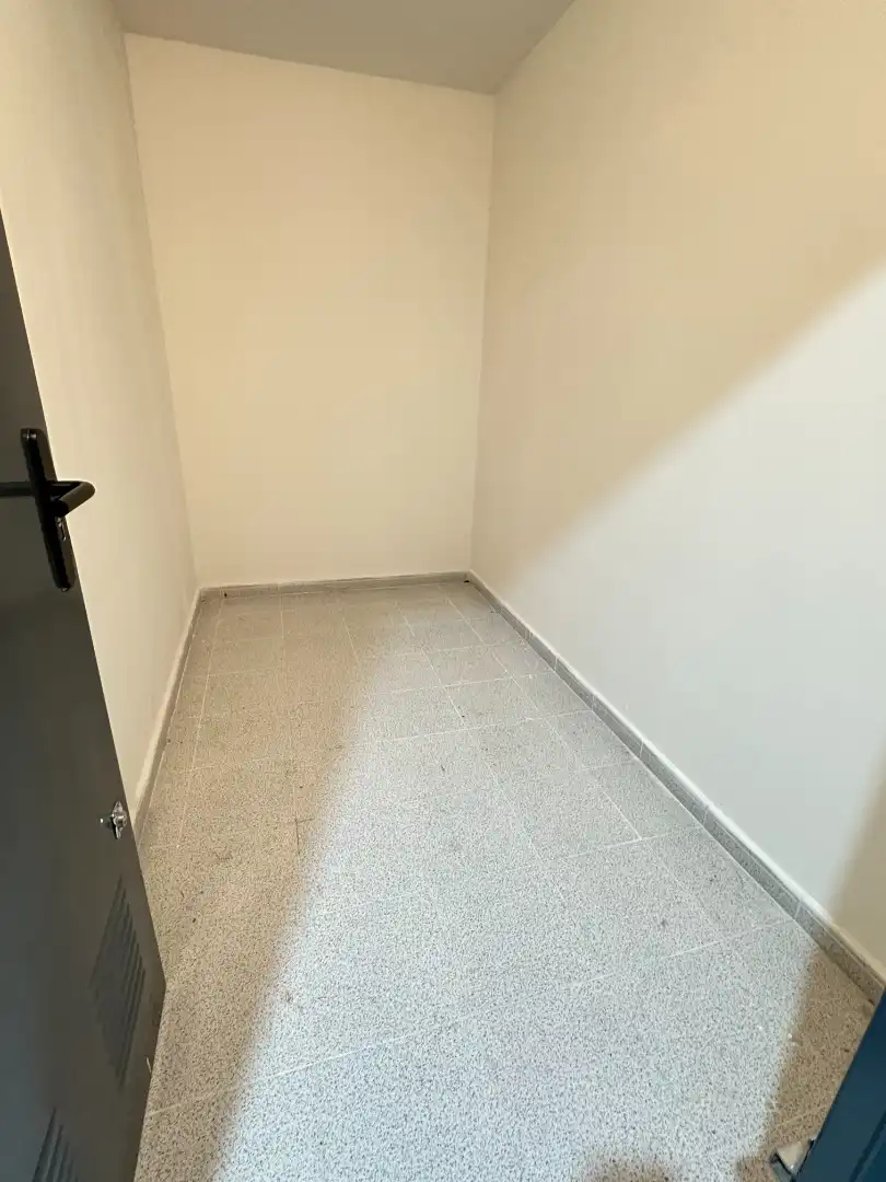 Flat for rent in Madrid  with Air Conditioner, Heating and Storage room
