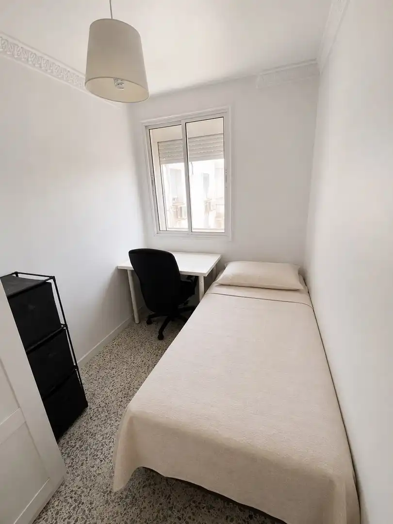 Schlafzimmer von Wohnung zur Miete in Sevilla mit Terrasse und Möbliert