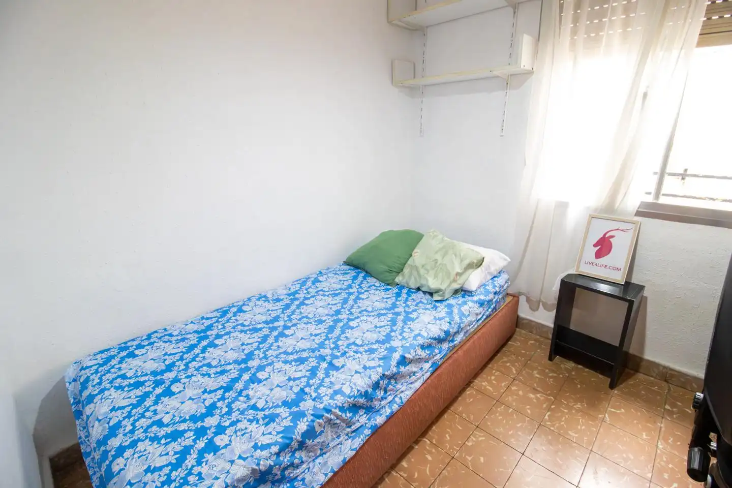 Schlafzimmer von Wohnung zur Miete in Valencia mit Möbliert