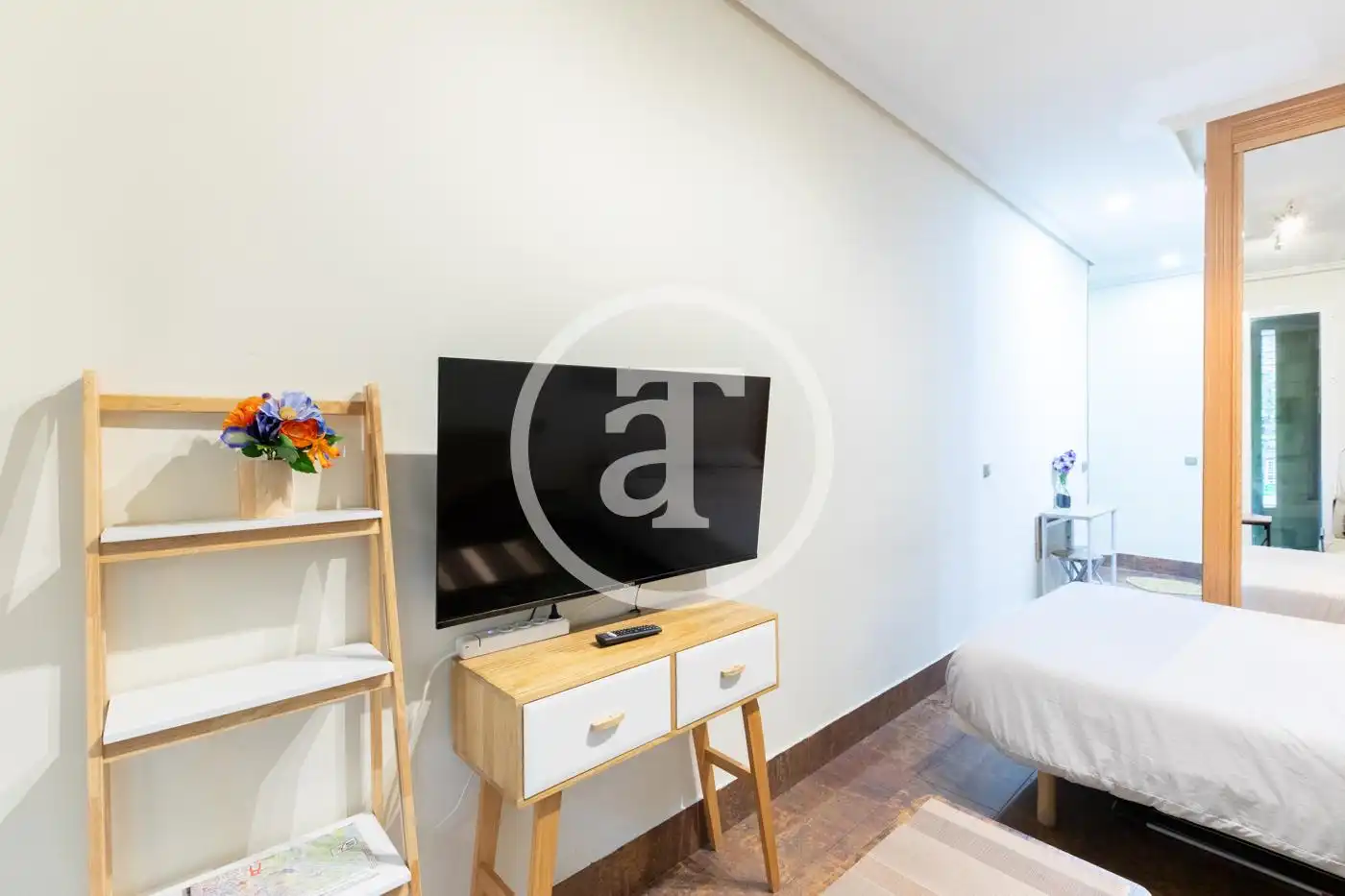 Estudio de alquiler en Calle de Velarde, 18, Universidad - Malasaña