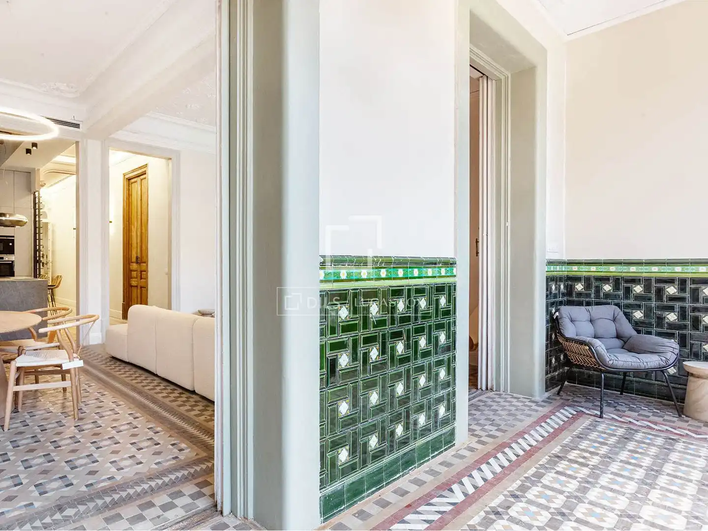 Flat for sale in Barcelona  with Air Conditioner, Private garden and Terrace