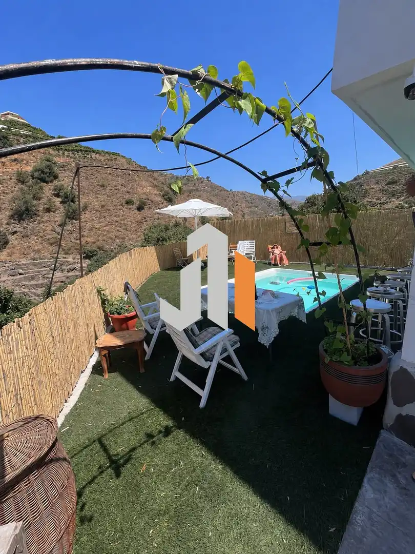 Casa rústica en alquiler en Algarrobo pueblo