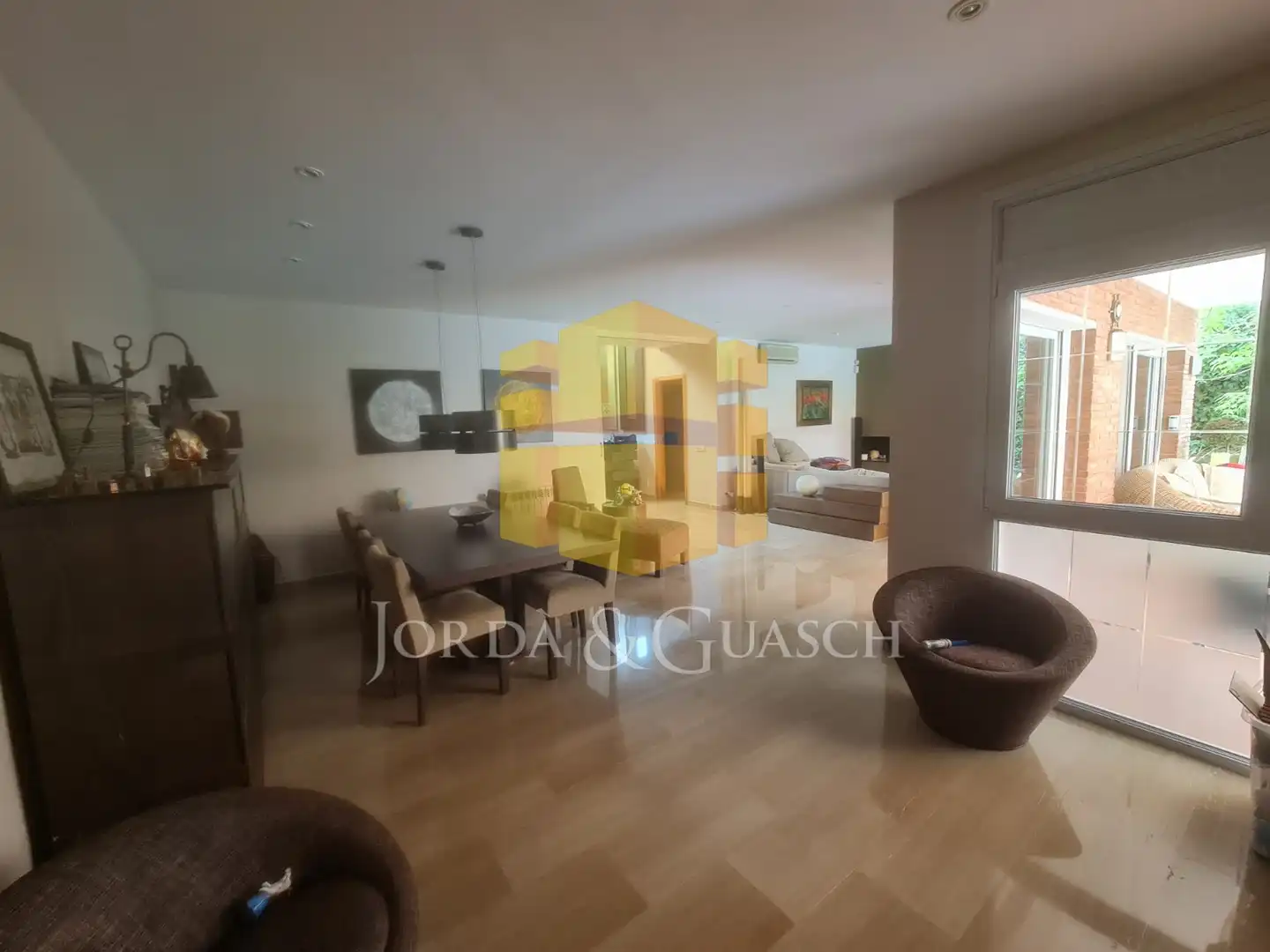 Living room of Houses for sale in Sant Cugat del Vallès  with Air Conditioner, Heating and Private garden