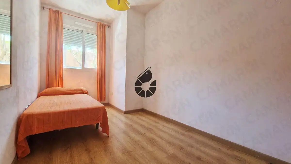 Habitación de Piso en venta en Coria del Río con Jardín privado, Trastero y Piscina