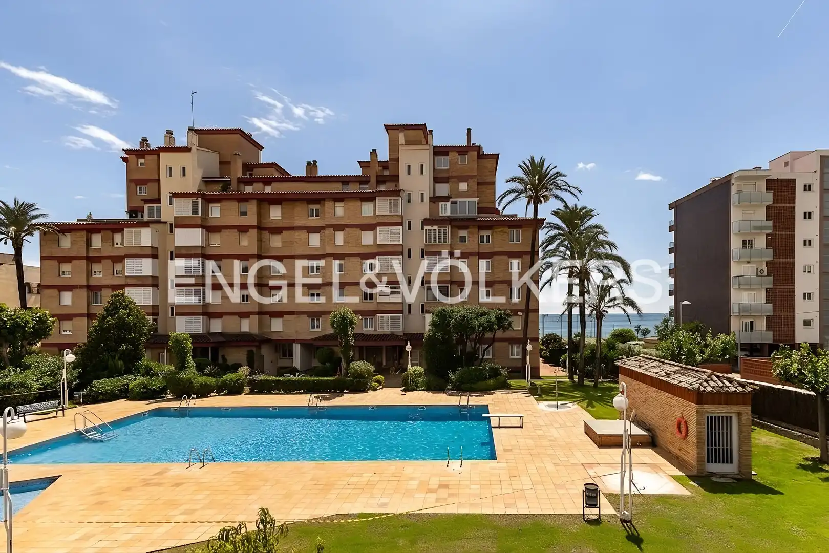 Vista exterior de Casa o xalet de lloguer en Vilassar de Mar amb Calefacció, Jardí privat i Parquet
