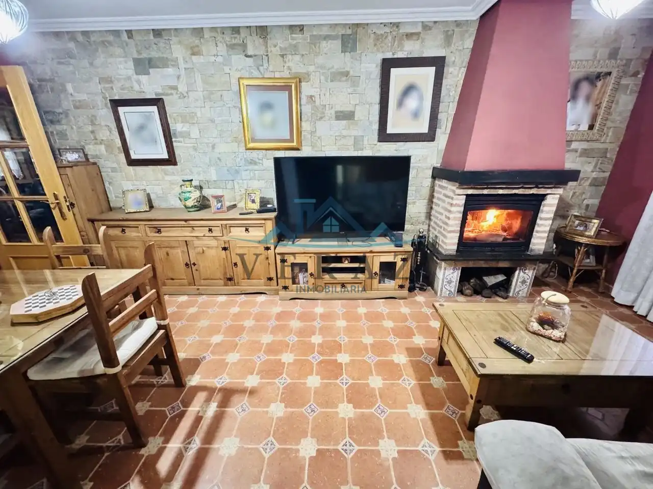 Sala d'estar de Casa o xalet en venda en Talavera de la Reina amb Aire condicionat, Calefacció i Jardí privat
