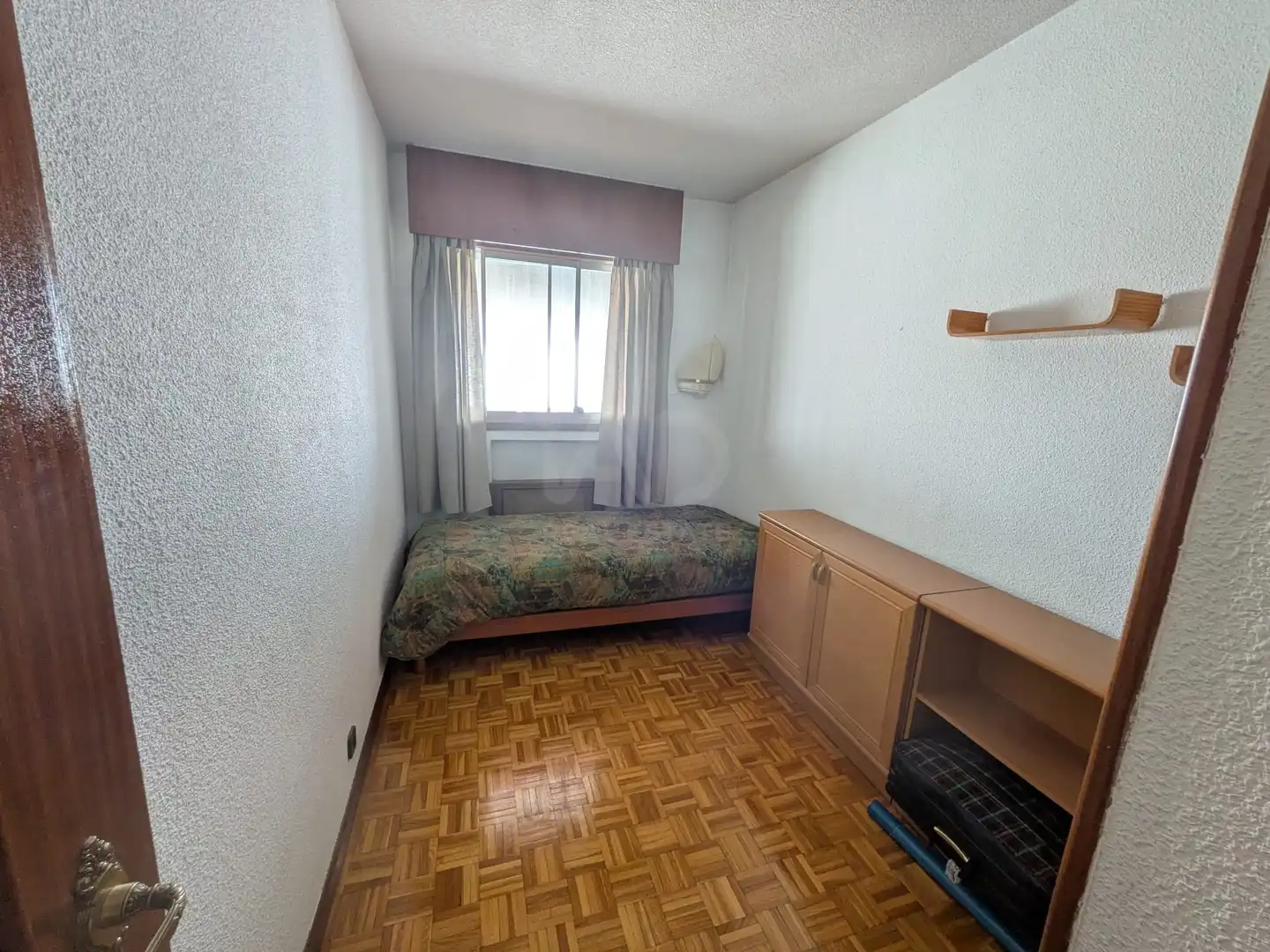 Bedroom of Flat for sale in Madrid  with Air Conditioner, Heating and Terrace