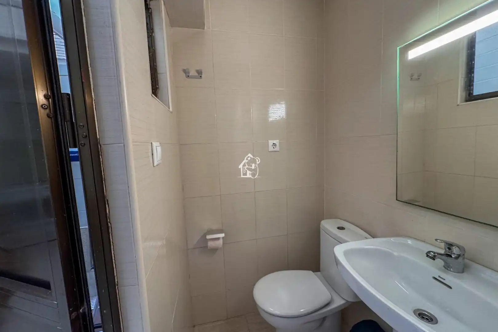 Bathroom of Ground floor for rent in Torrevieja  with Private garden, Terrace and Furnished