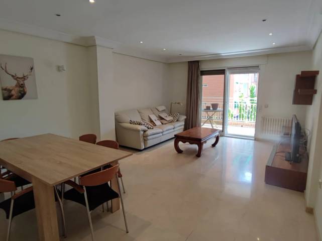 Piso en Alquiler en San Antón