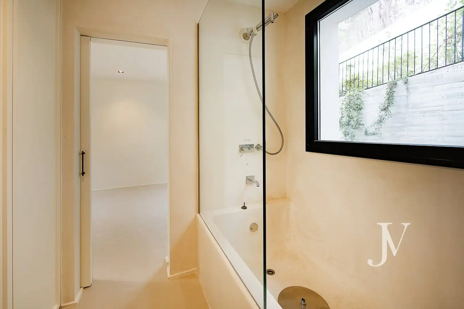 Bany de Casa o xalet de lloguer en Madrid amb Aire condicionat, Calefacció i Jardí privat