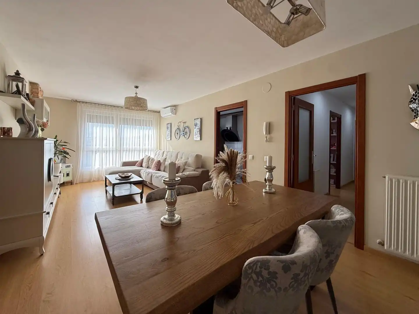 Living room of Flat for sale in Tudela  with Air Conditioner, Heating and Parquet flooring