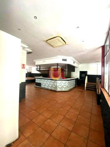 Local comercial en Alquiler en Simancas