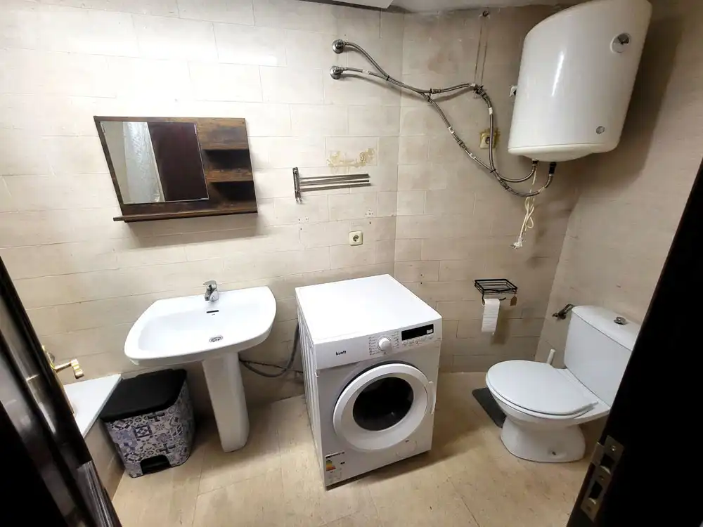 Bathroom of Study for rent in Vigo   with Furnished, Oven and Washing machine