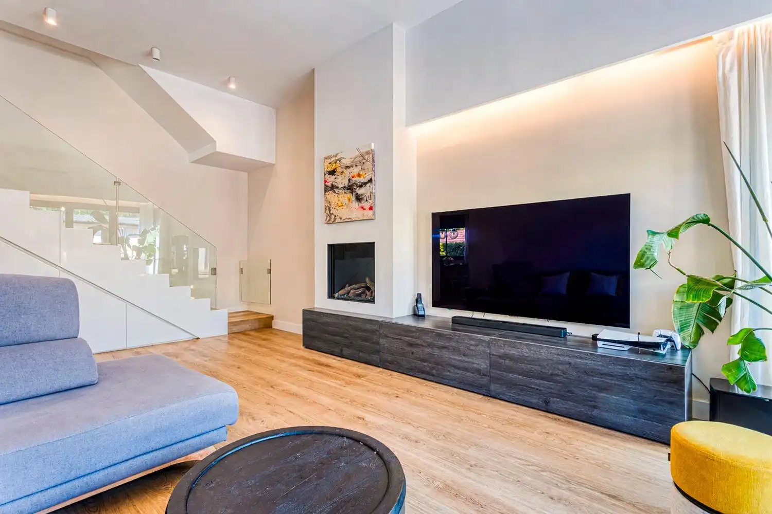 Sala d'estar de Casa o xalet en venda en La Torre de Claramunt amb Jardí privat, Terrassa i Traster
