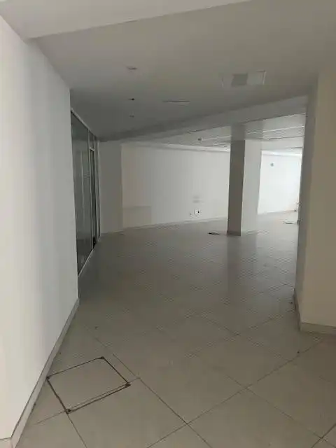 Commercial properties for rent in Calle Nuestra Señora de la Almudena, Vírgenes