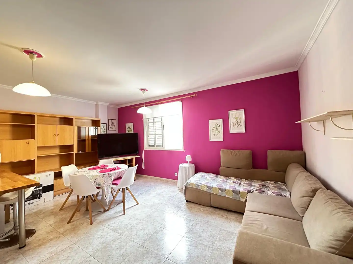 Sala d'estar de Casa o xalet en venda en Las Palmas de Gran Canaria amb Terrassa i Moblat