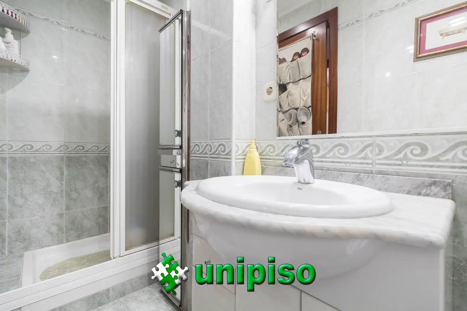 Baño de Piso en venta en Getafe con Calefacción, Terraza y Trastero