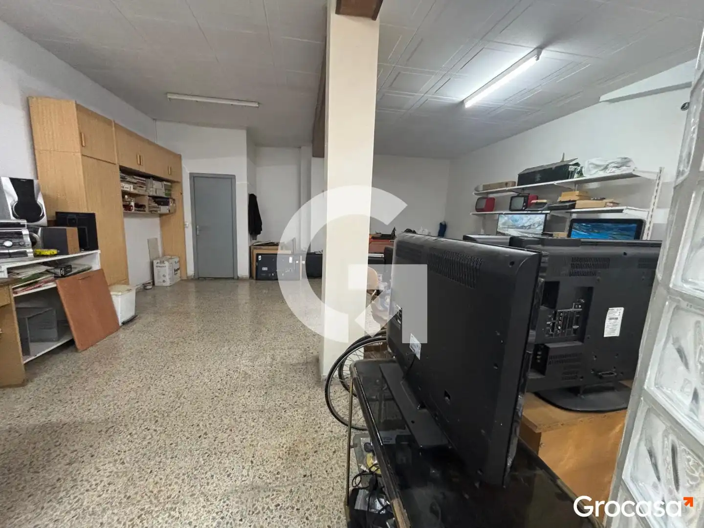 Local comercial en venda a CL AMPLE, imagen 2