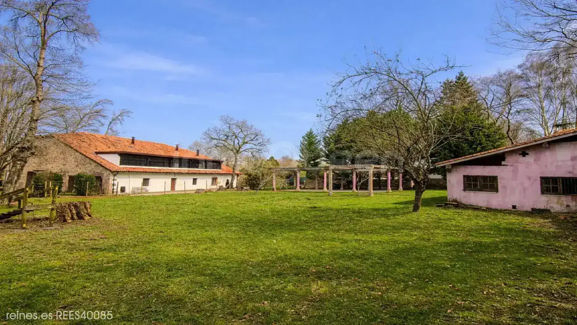 Commercial properties for sale in Mazcuerras