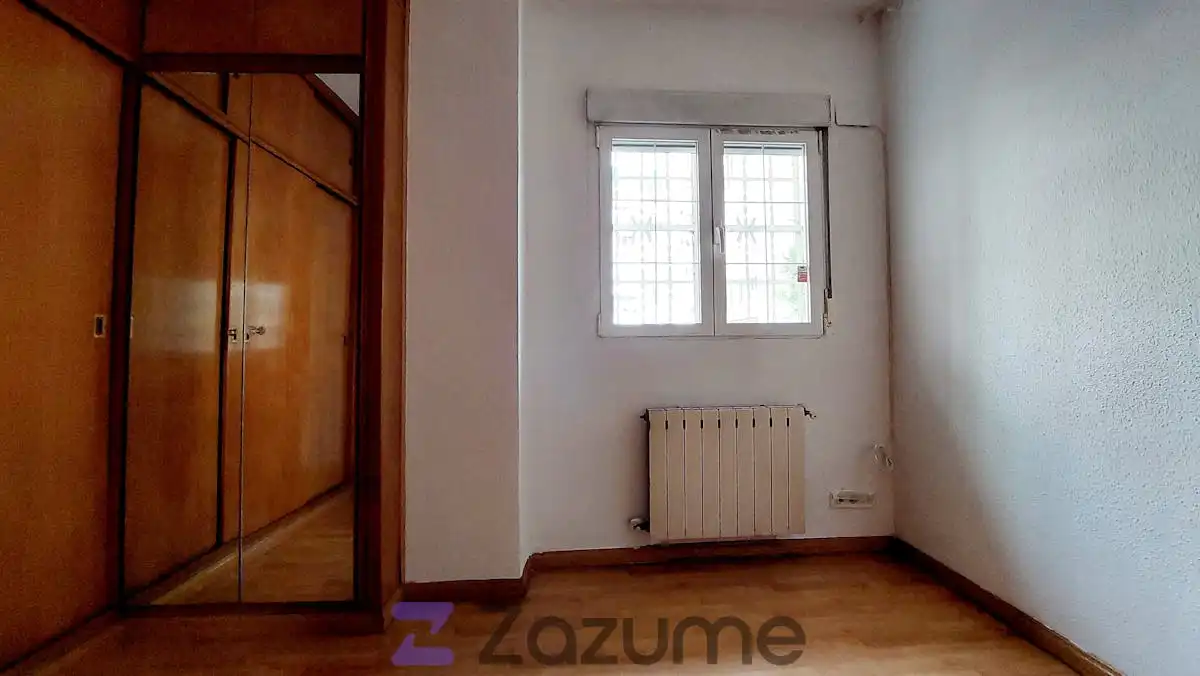 Bedroom of Flat for rent in Madrid  with Air Conditioner, Heating and Oven