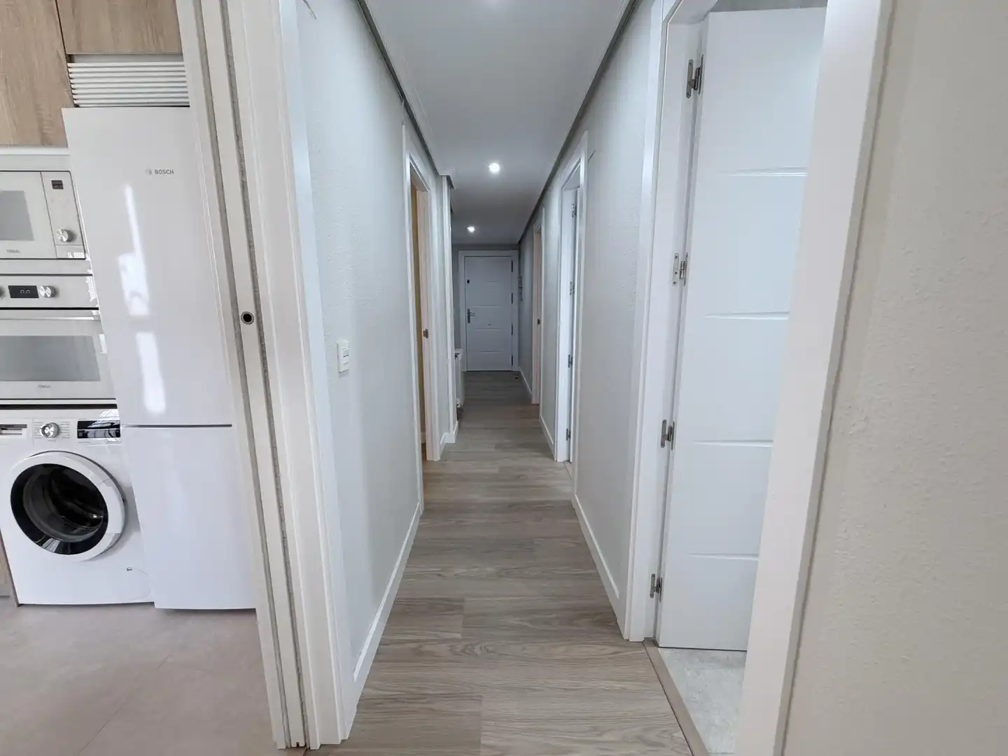 Wohnung zur Miete in Zaragoza mit Klimaanlage, Heizung und Terrasse