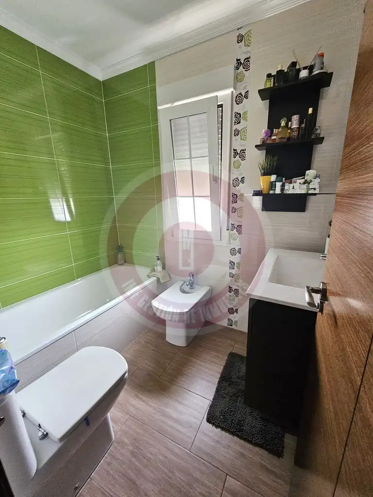 Badezimmer von Wohnung zum Verkauf in Vélez-Málaga mit Klimaanlage und Terrasse