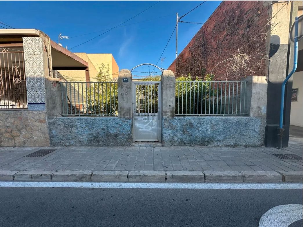 Vista exterior de Casa o chalet en venta en Alicante / Alacant