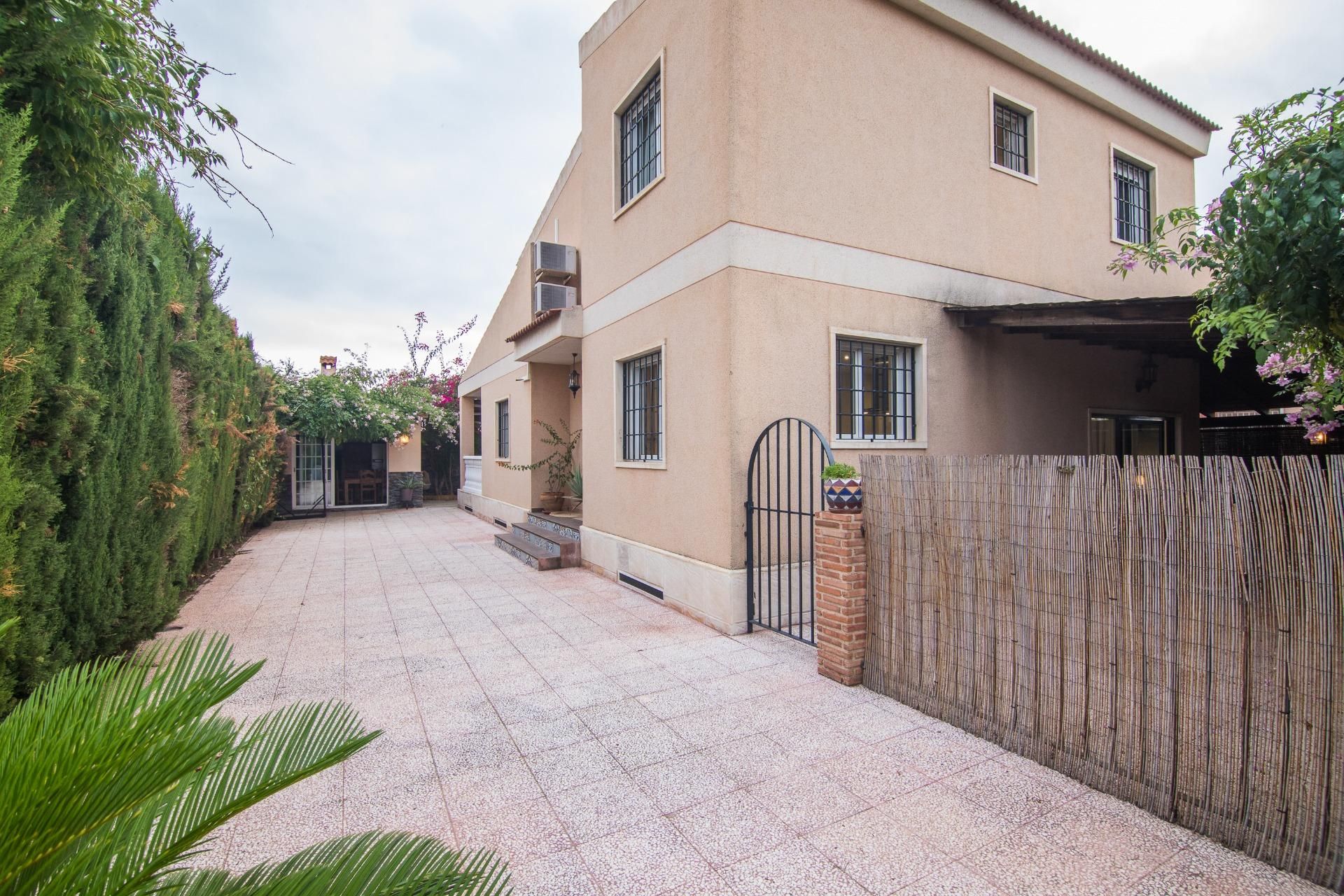 Garden of House or chalet for sale in Elche / Elx  with Private garden, Terrace and Swimming Pool