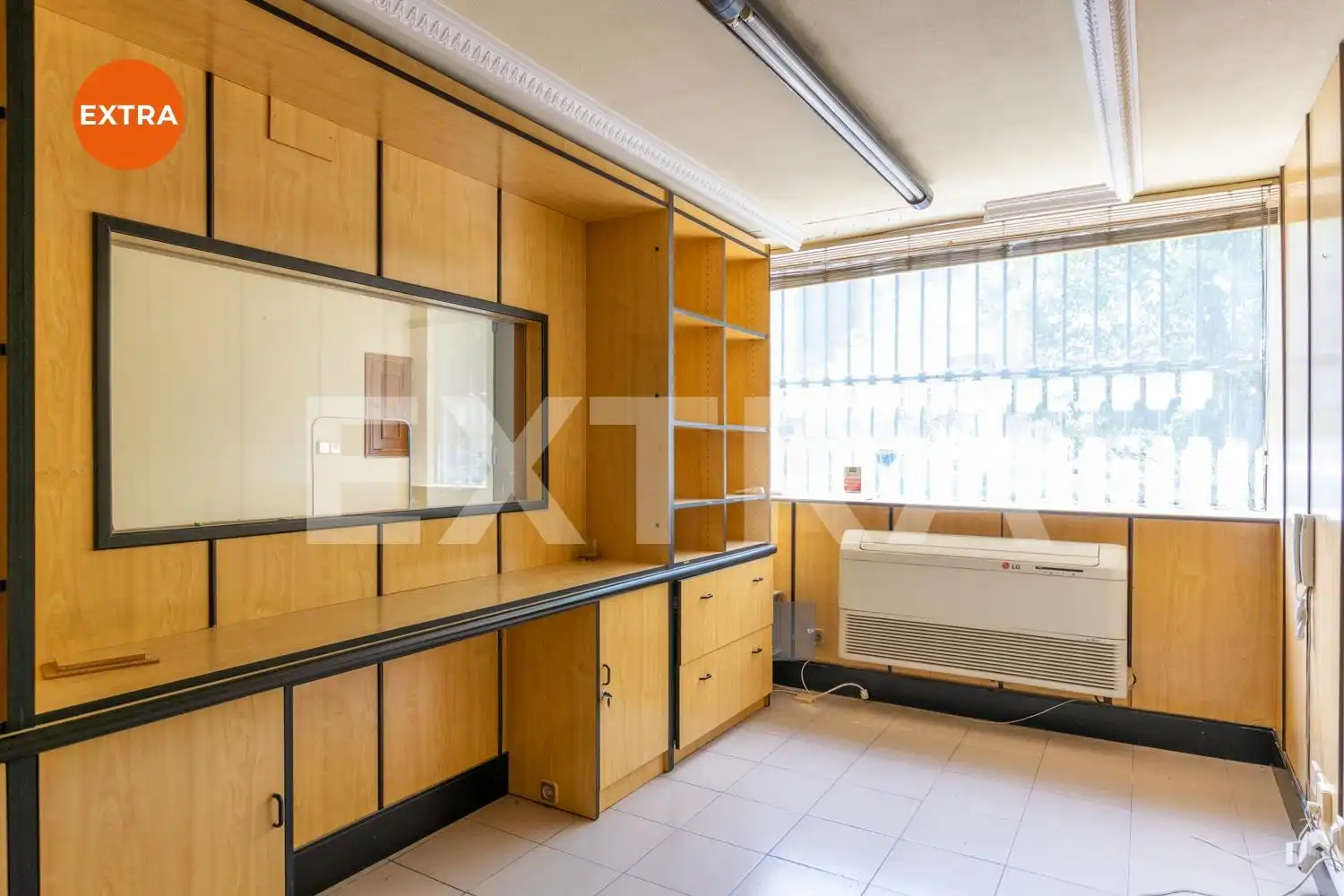 Kitchen of Commercial properties for sale in Madrid