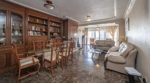 Foto 2 de Piso en venta en Plaza Ss.mm.los Reyes de España, Centro Urbano, Benidorm