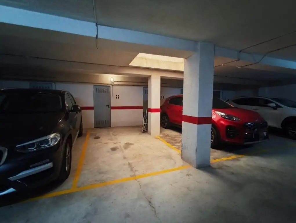 Aparcament de Apartament en venda en Dénia amb Aire condicionat, Calefacció i Terrassa