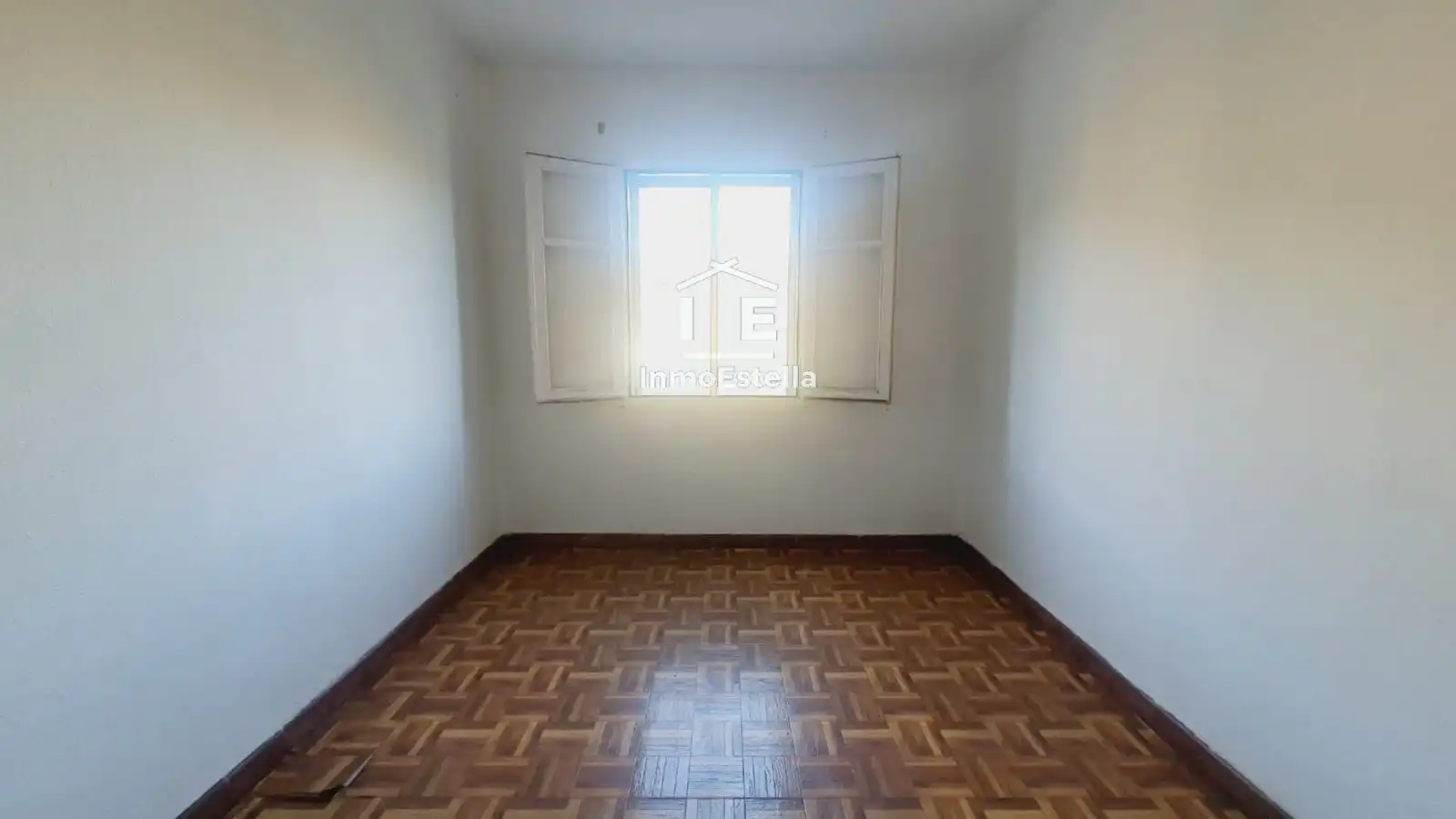 Dormitori de Àtic en venda en Estella / Lizarra amb Calefacció