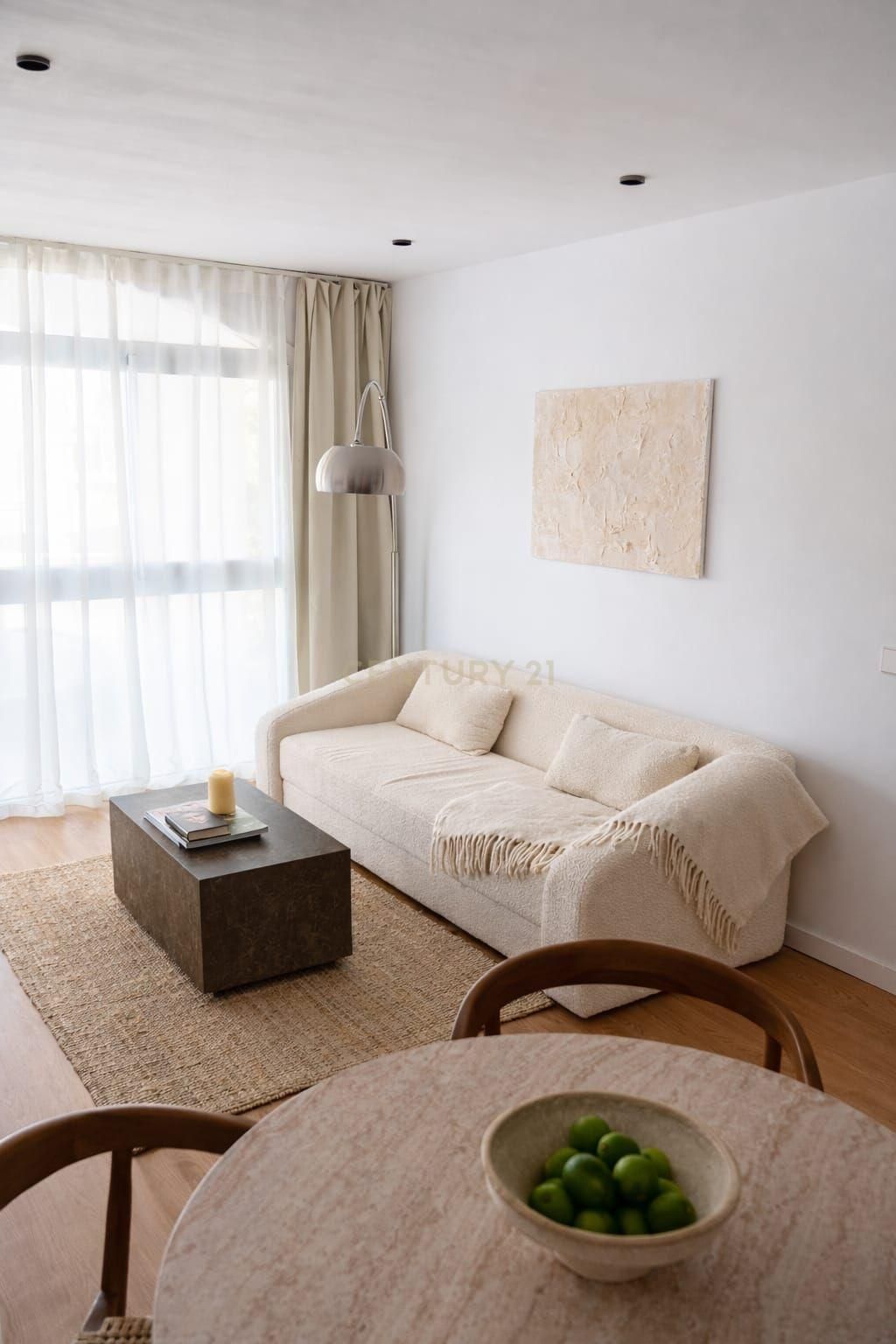 Wohnzimmer von Wohnung zum Verkauf in Sitges mit Klimaanlage, Ofen und Waschmaschine