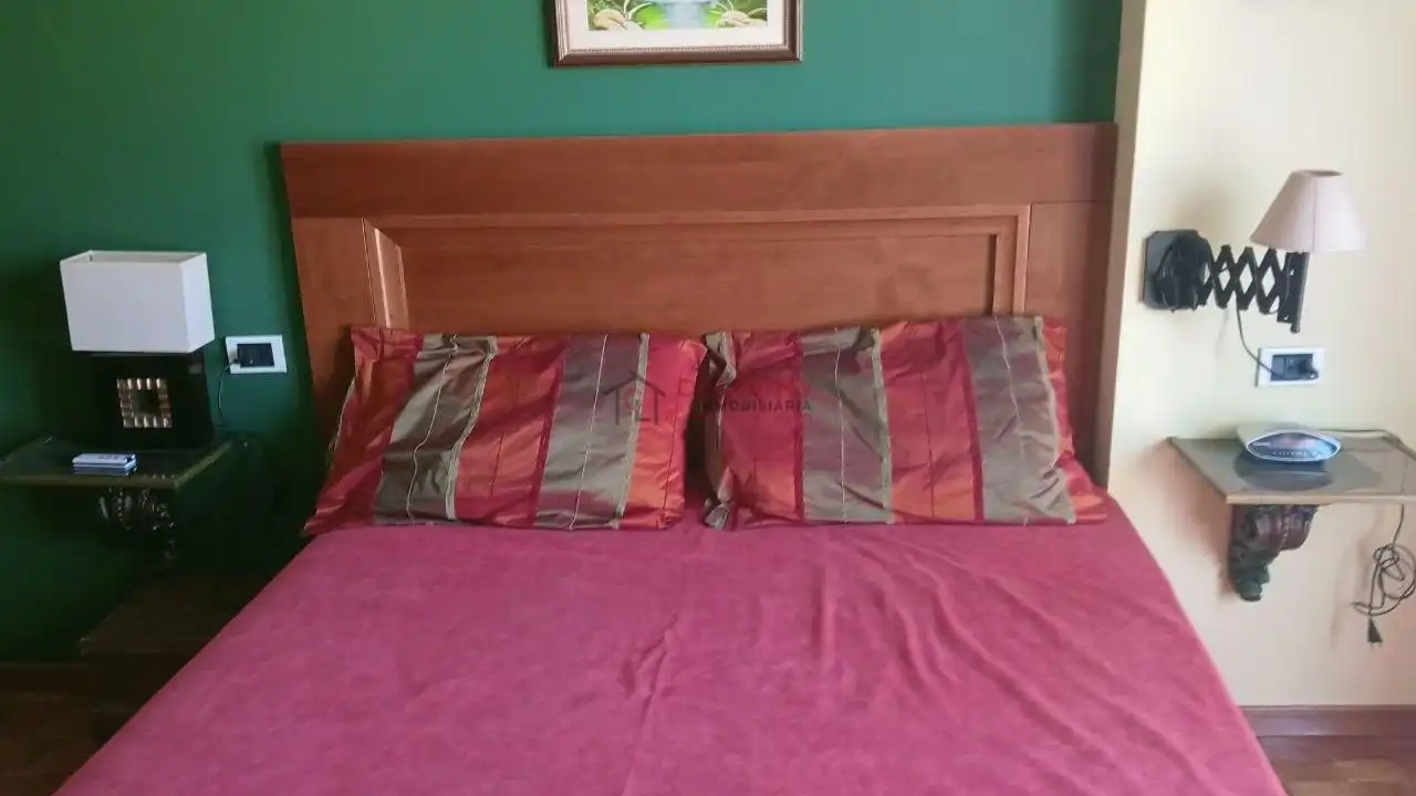 Habitación de Casa o chalet en venta en San Cibrao das Viñas con Calefacción, Jardín privado y Terraza