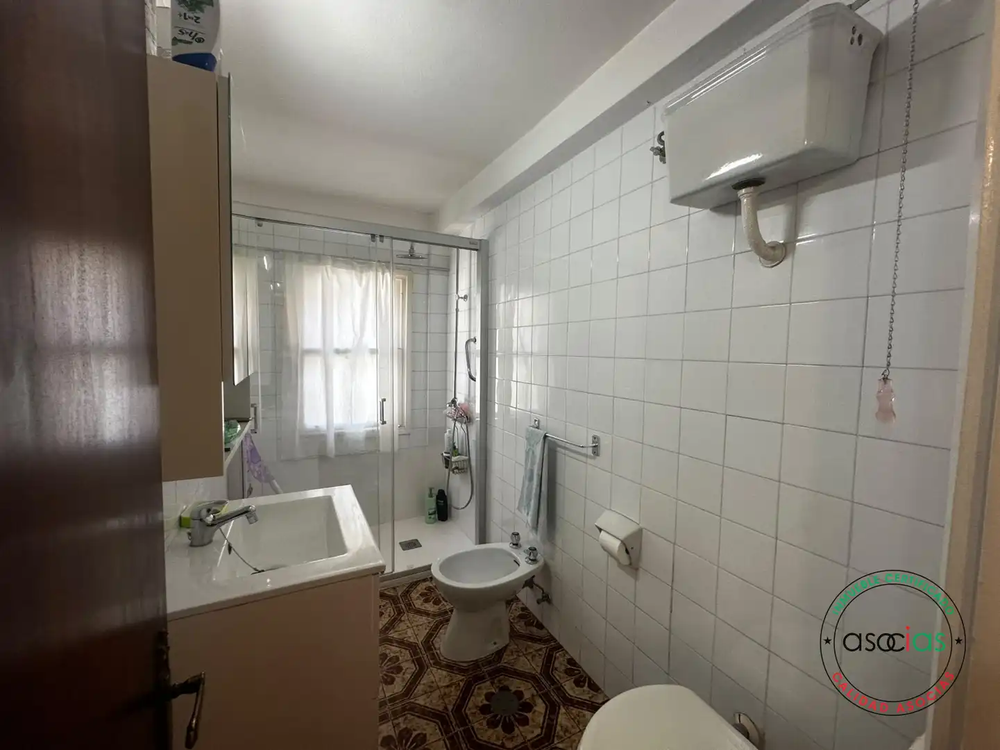 Bany de Pis en venda en Gijón  amb Calefacció i Parquet