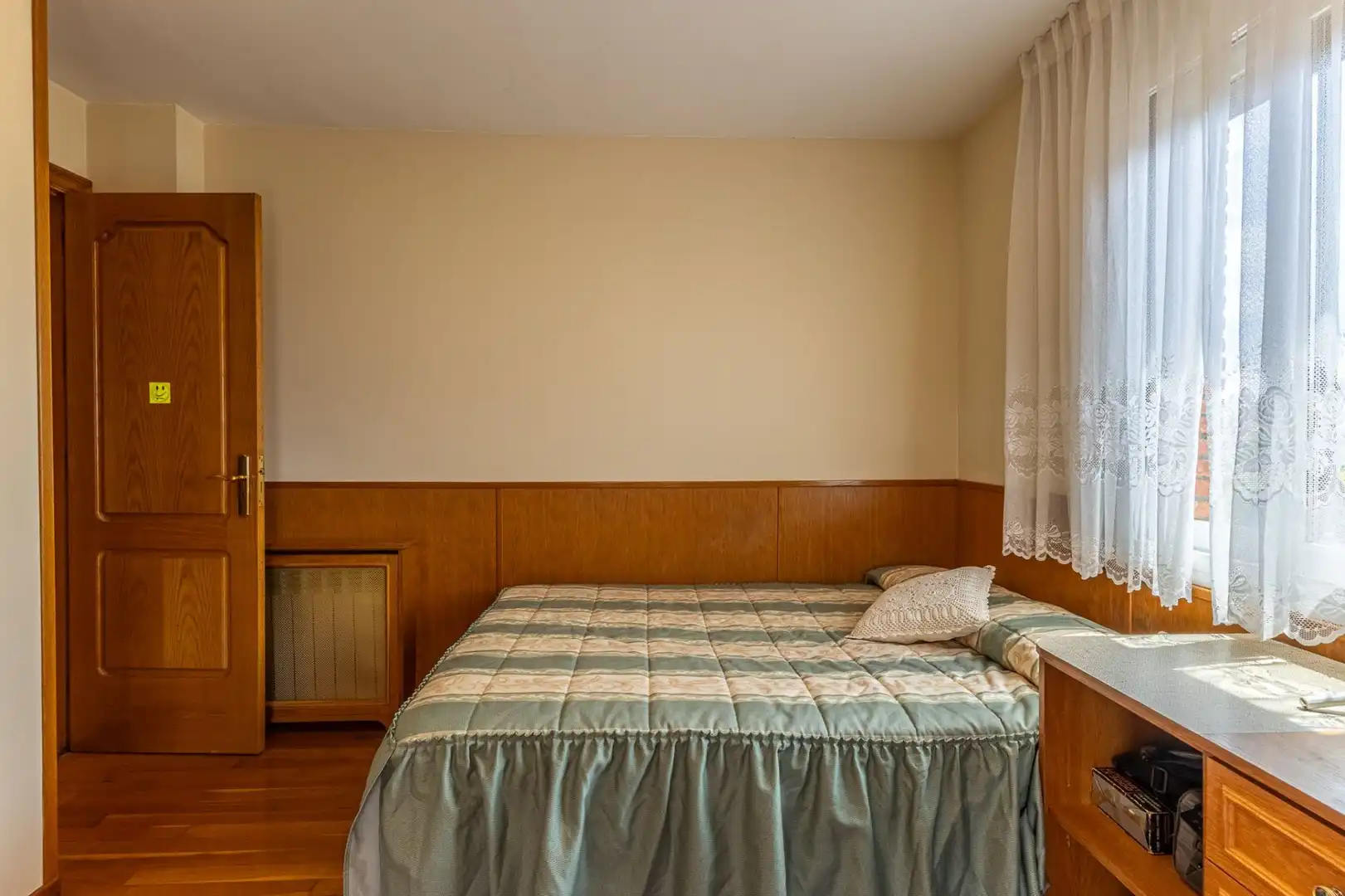 Dormitori de Casa o xalet en venda en El Masnou amb Calefacció, Jardí privat i Terrassa