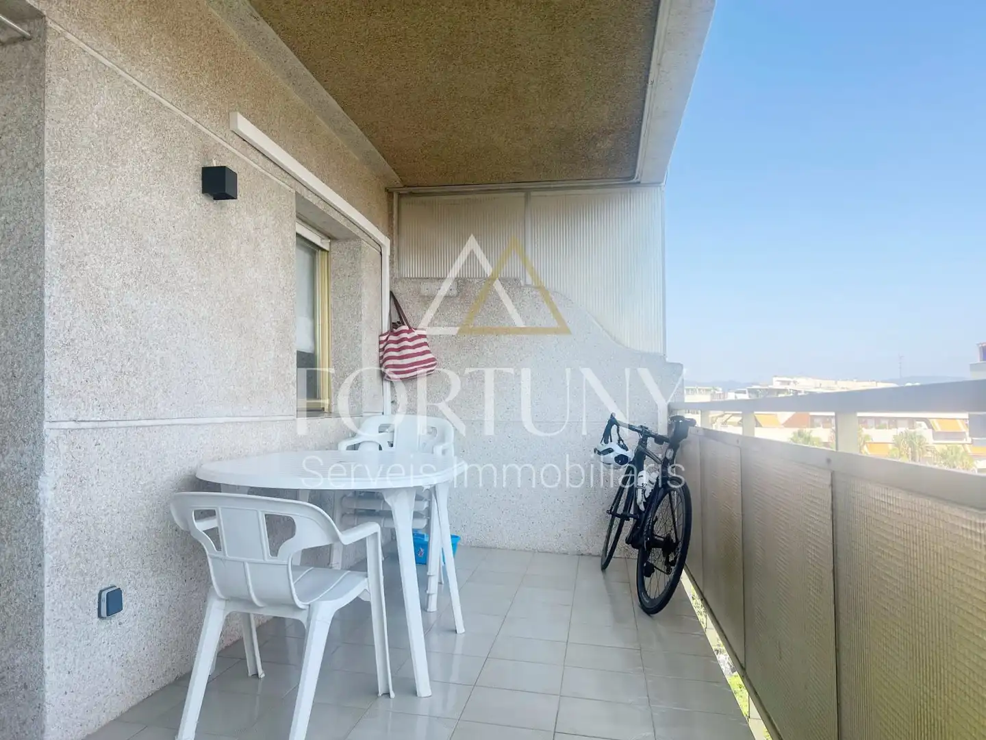Terraza de Dúplex de alquiler en Salou con Aire acondicionado