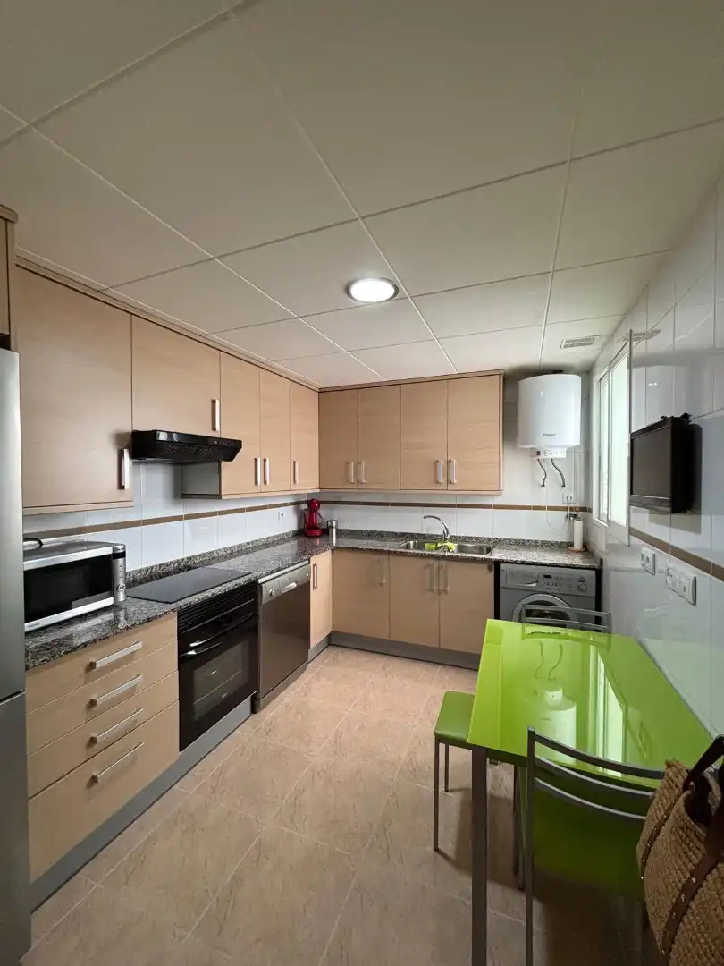 Piso con terraza en venta en L'Alcúdia, imagen 2