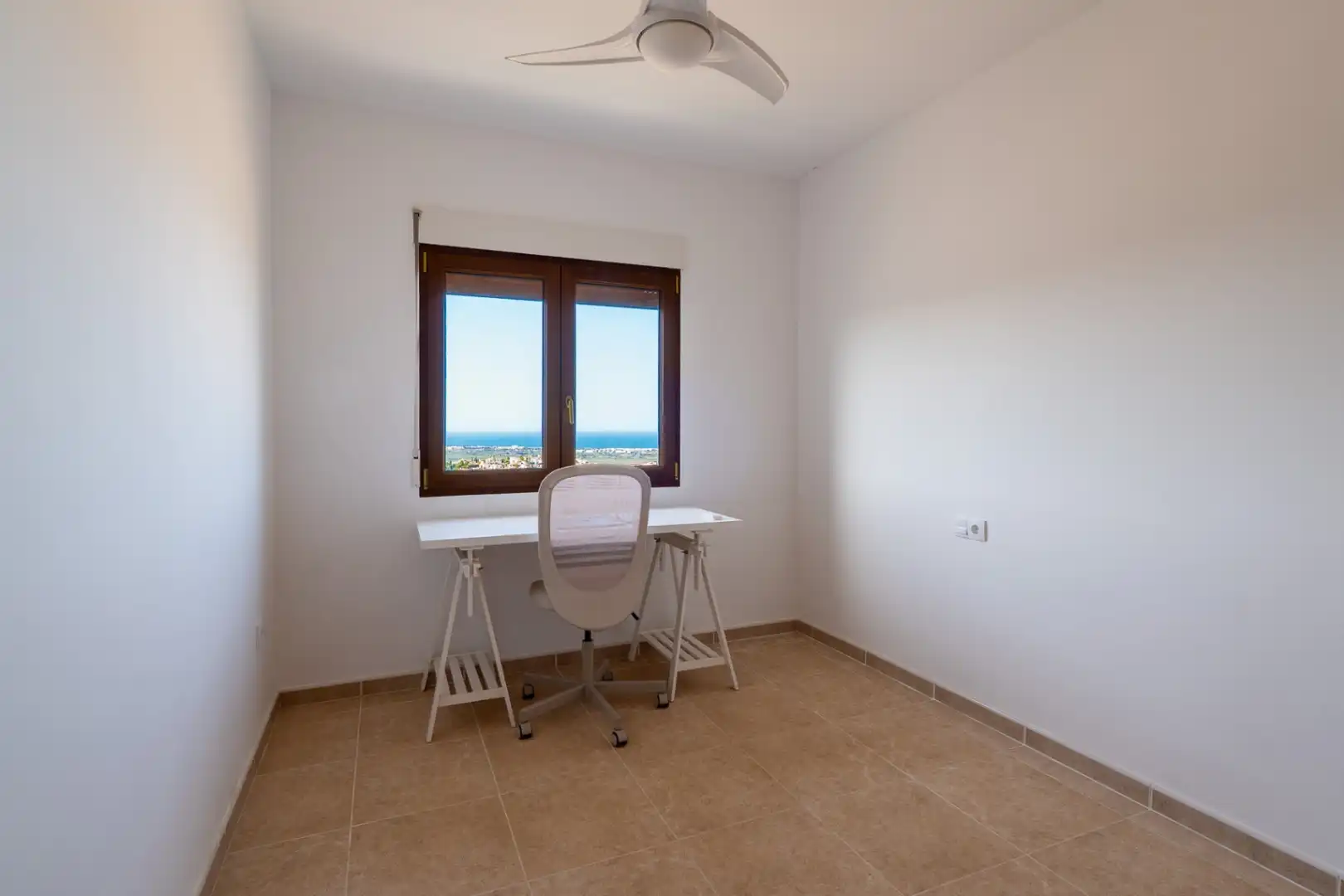 Habitación de Apartamento en venta en El Ràfol d'Almúnia con Calefacción, Terraza y Piscina