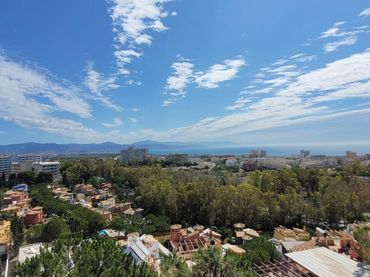 Terreny residencial en venda a El Pinar- Palacio de Congresos