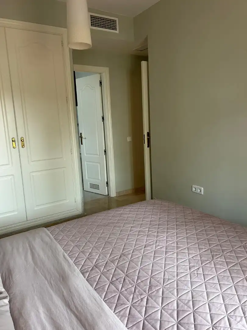 Dormitori de Apartament en venda en Manilva amb Aire condicionat, Terrassa i Traster