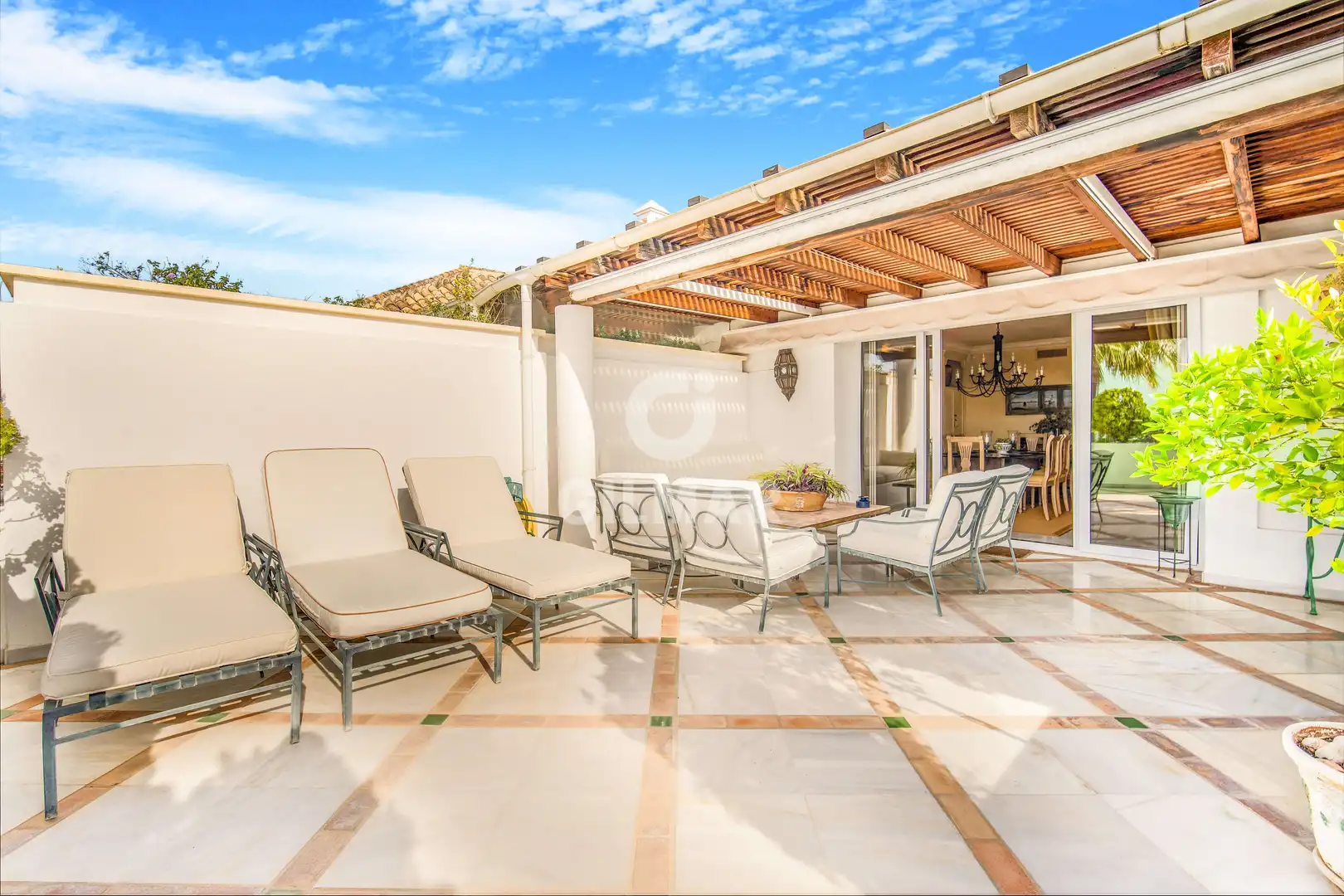 Terrassa de Dúplex en venda en Marbella amb Calefacció, Jardí privat i Traster