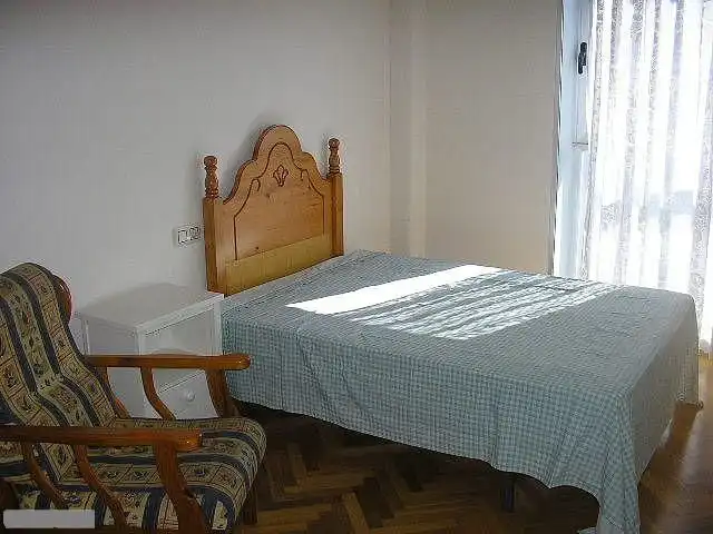 Bedroom of Flat for rent in Ferrol  with Heating, Parquet flooring and Storage room