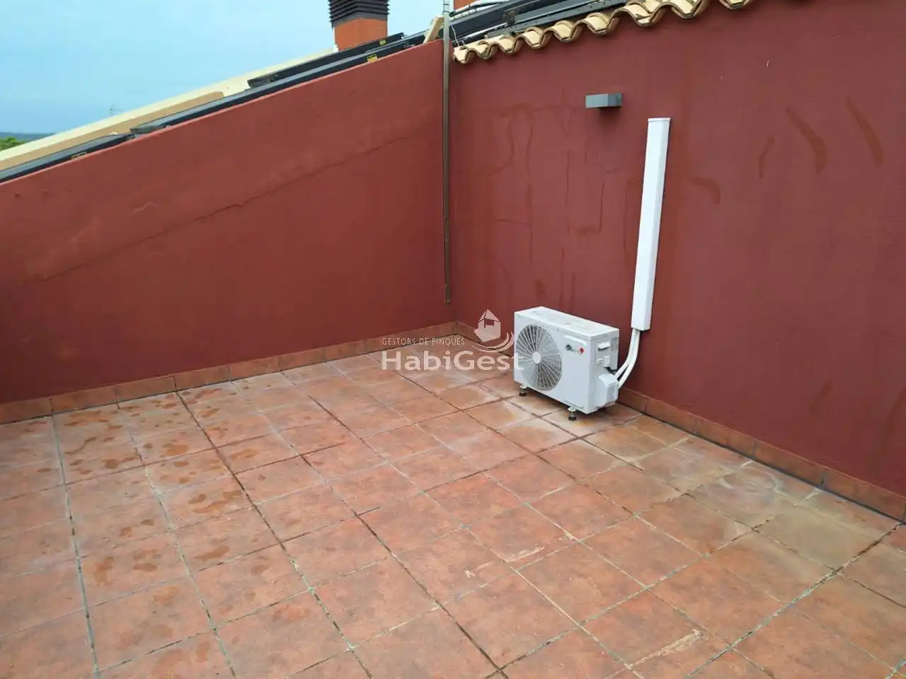 Terrasse von Maisonette zum Verkauf in Sils mit Klimaanlage, Terrasse und Gemeinschaftspool